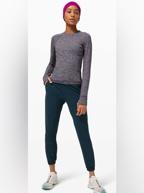 NWT Lululemon Runderful Long Sleeve Top,Size-8,#W3EEAS & P2P approx-18.75”-19”